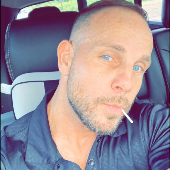 Meet your Posher, Doug - Picture 1 of 4